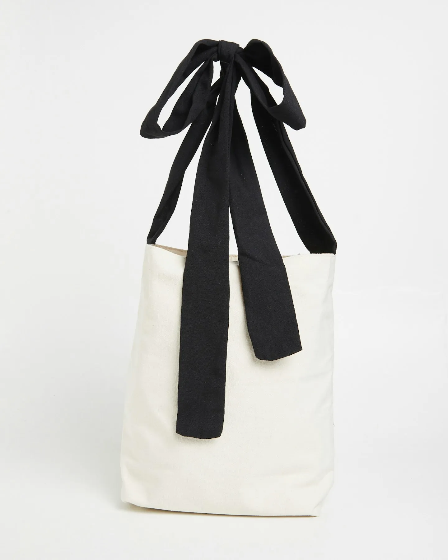 Alice In The Eve Bow Tote - Asst | SurfStitch