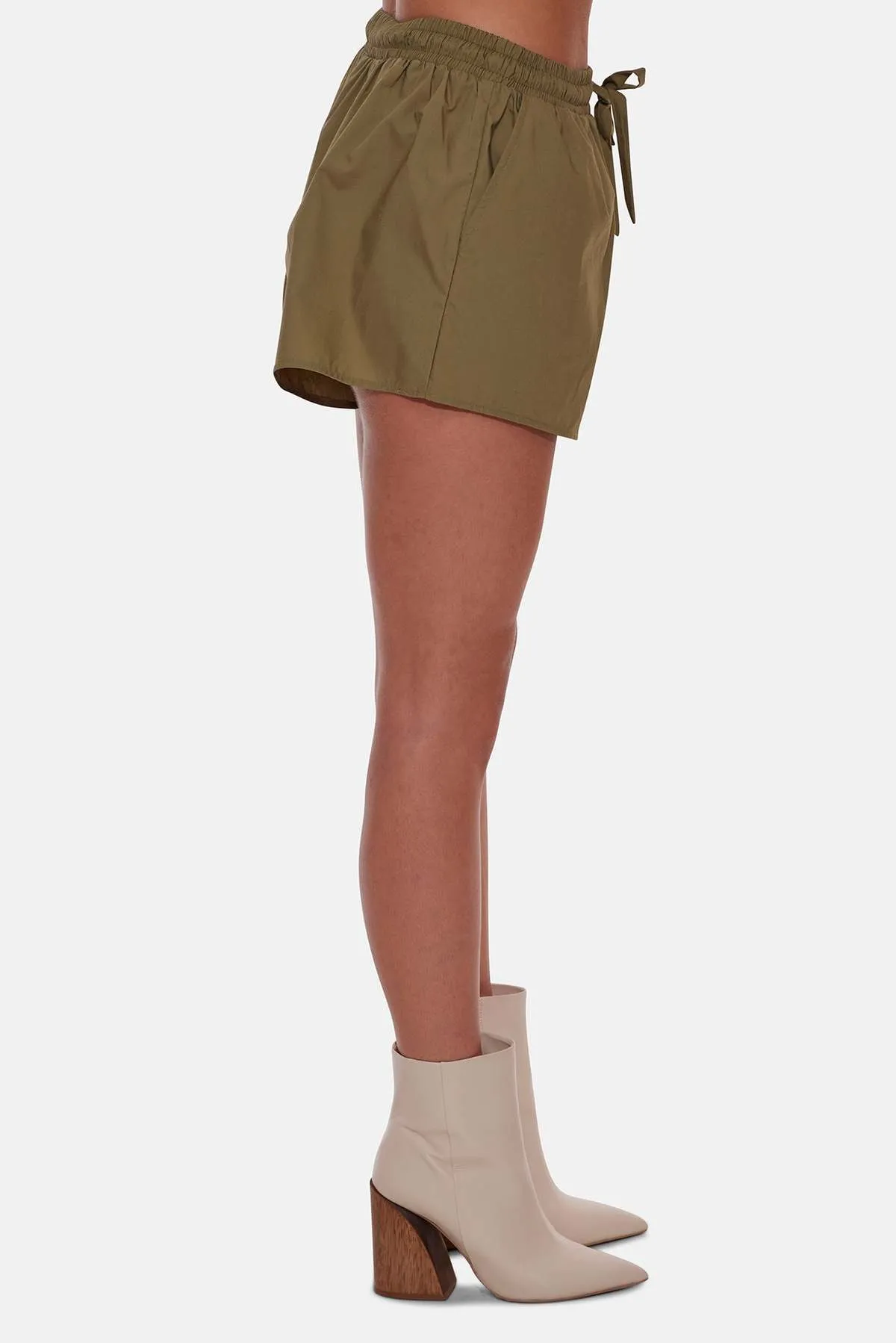 Avery Poplin Short - Olive