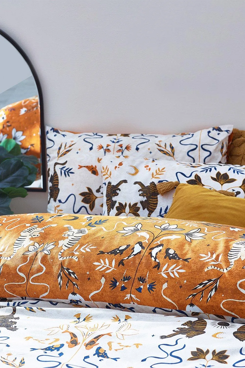 Bedding | Tiger Fish Botanical Reversible Duvet Cover Set | Furn