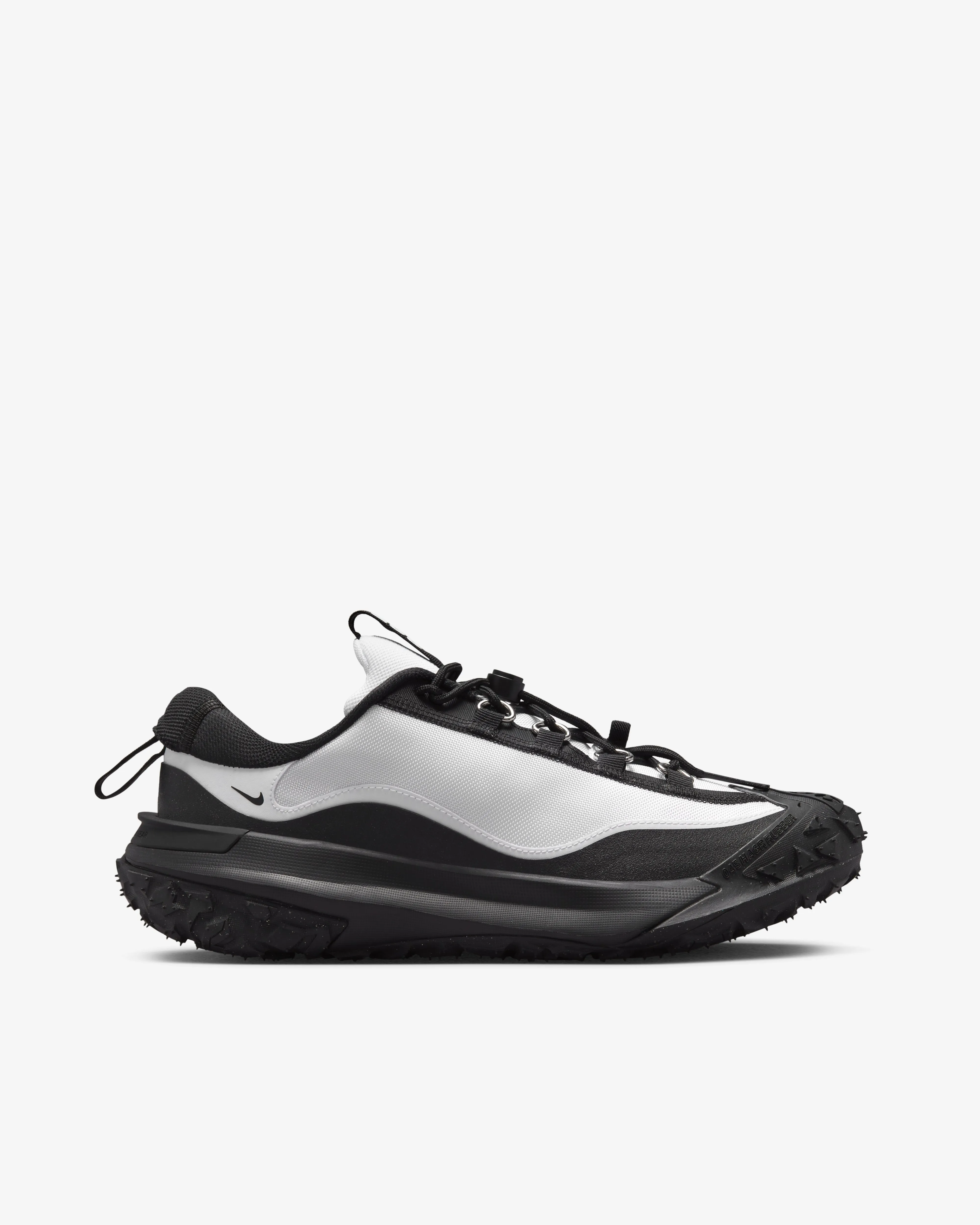 Comme Des Garons Homme Plus - Nike ACG Mountain Fly 2 Low Sneakers - (Black/White)