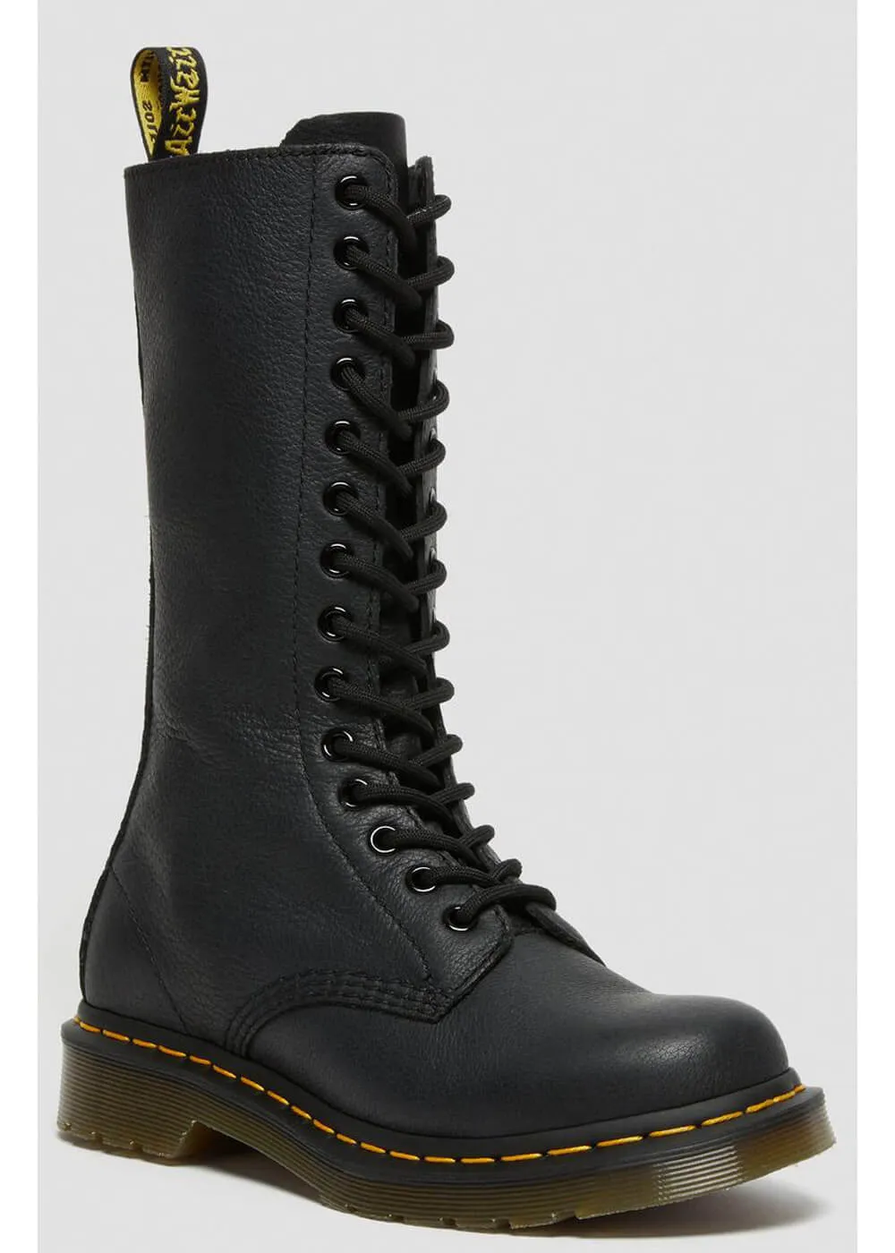 Dr. Martens 1B99 Virginia Boots Black