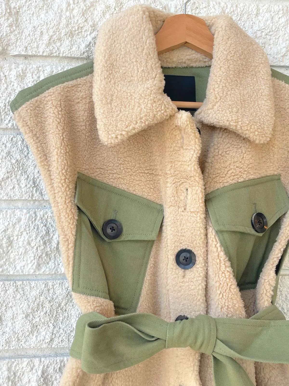 Frankie Sherpa Twill Vest - Fern French Beige Combo