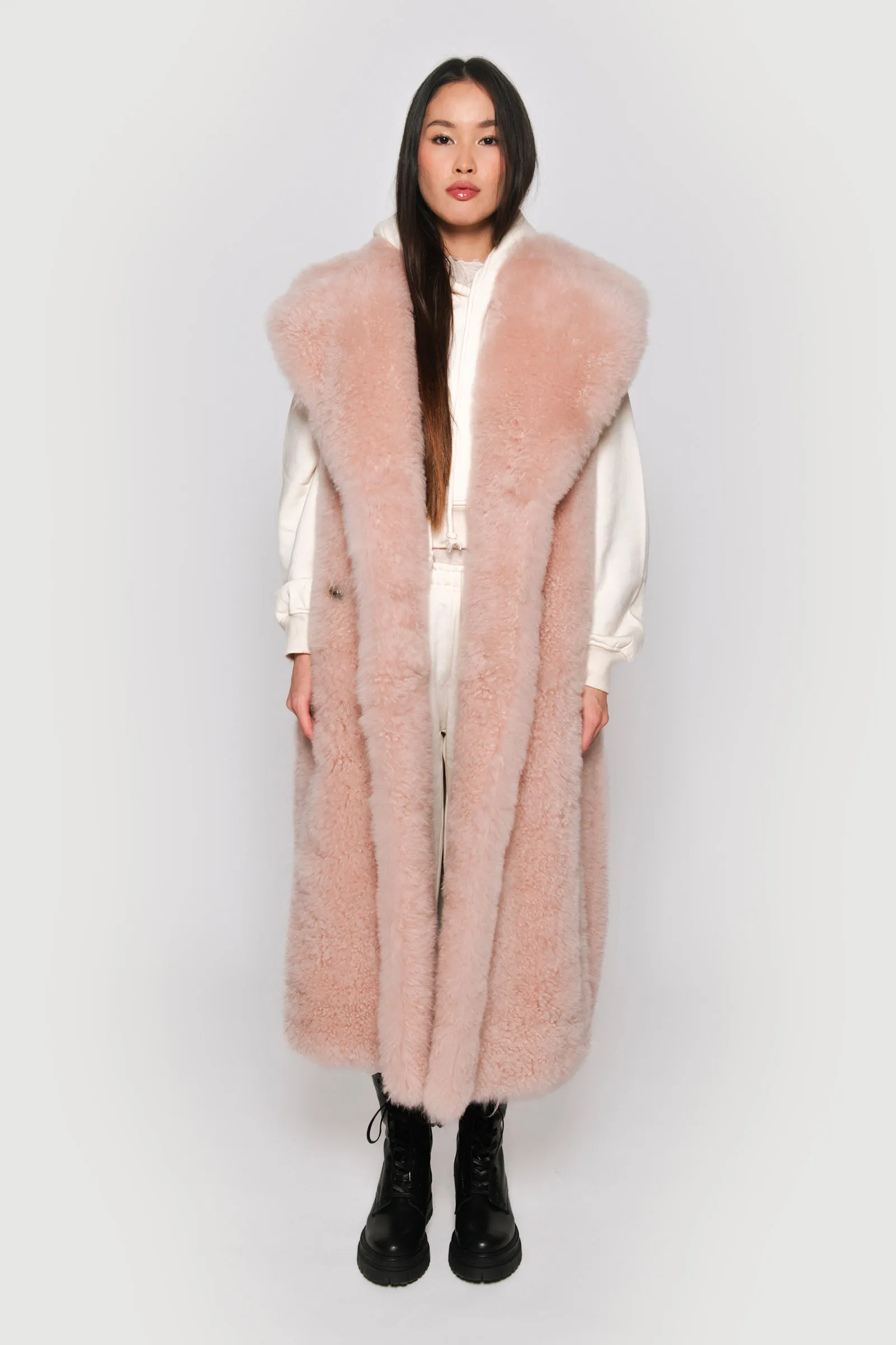 --Long mohair pink vest-