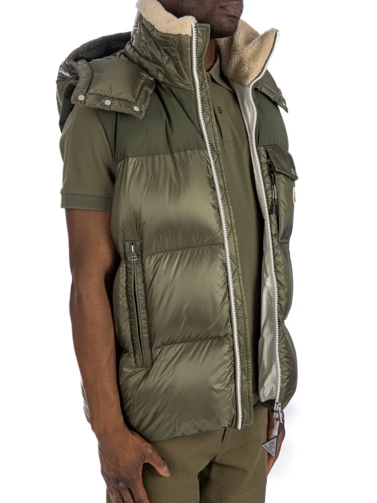 Moncler Oust Vest | Credomen