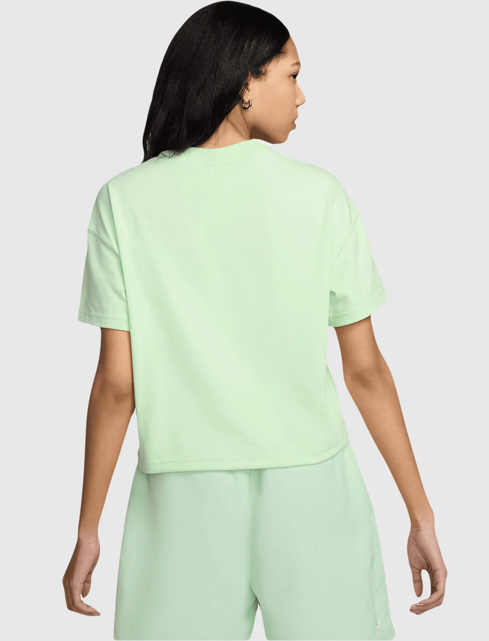 NIKE WOMEN'S ACG Dri-FIT ADV TEE   GREEN/WHITE