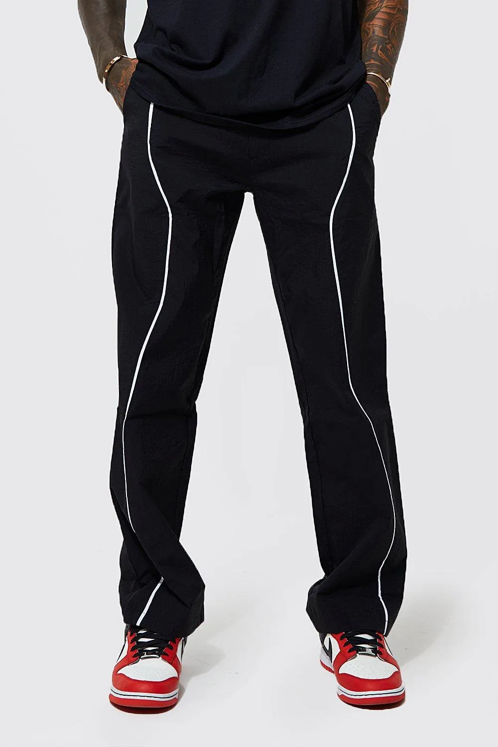 Relaxed Fit Wavy Piping Trousers