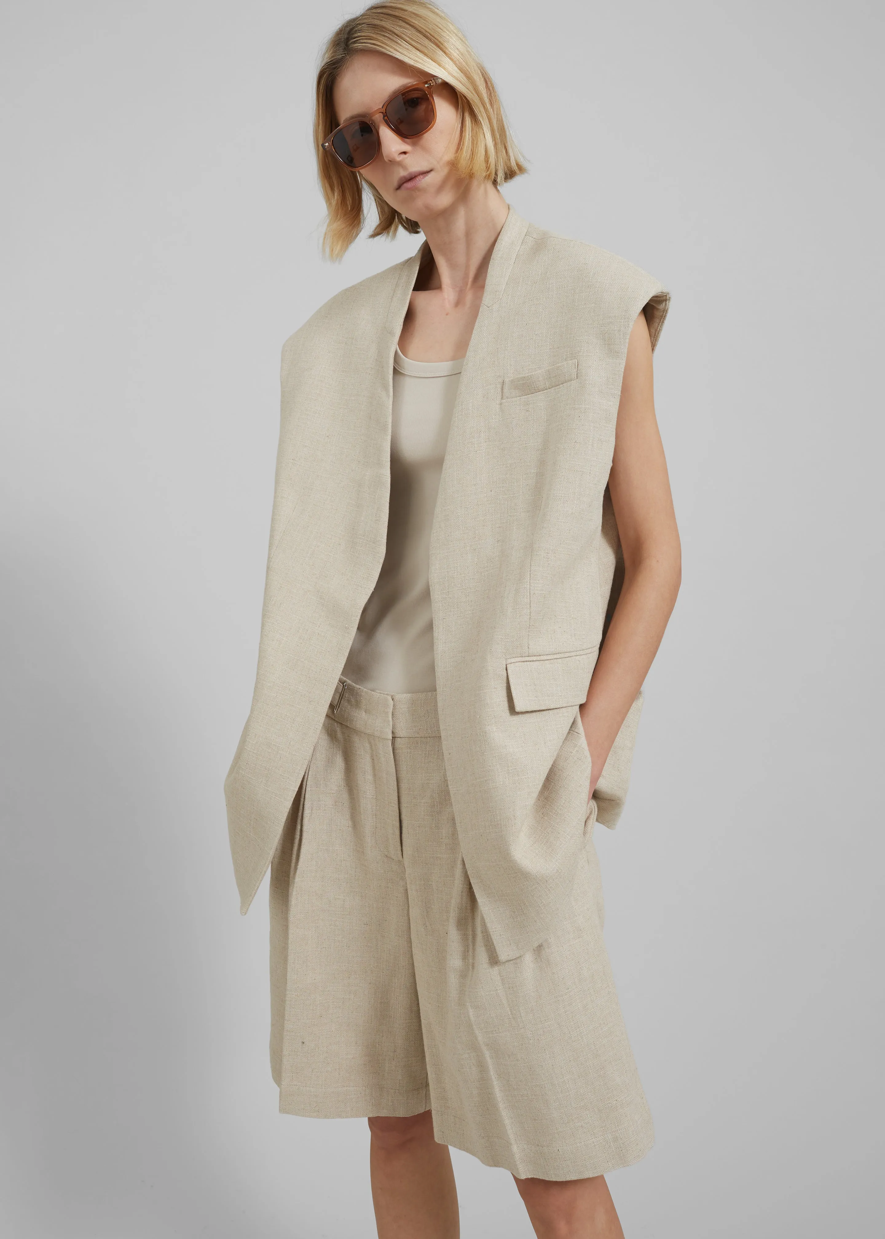 Remain Oversized Vest - Tofu Beige