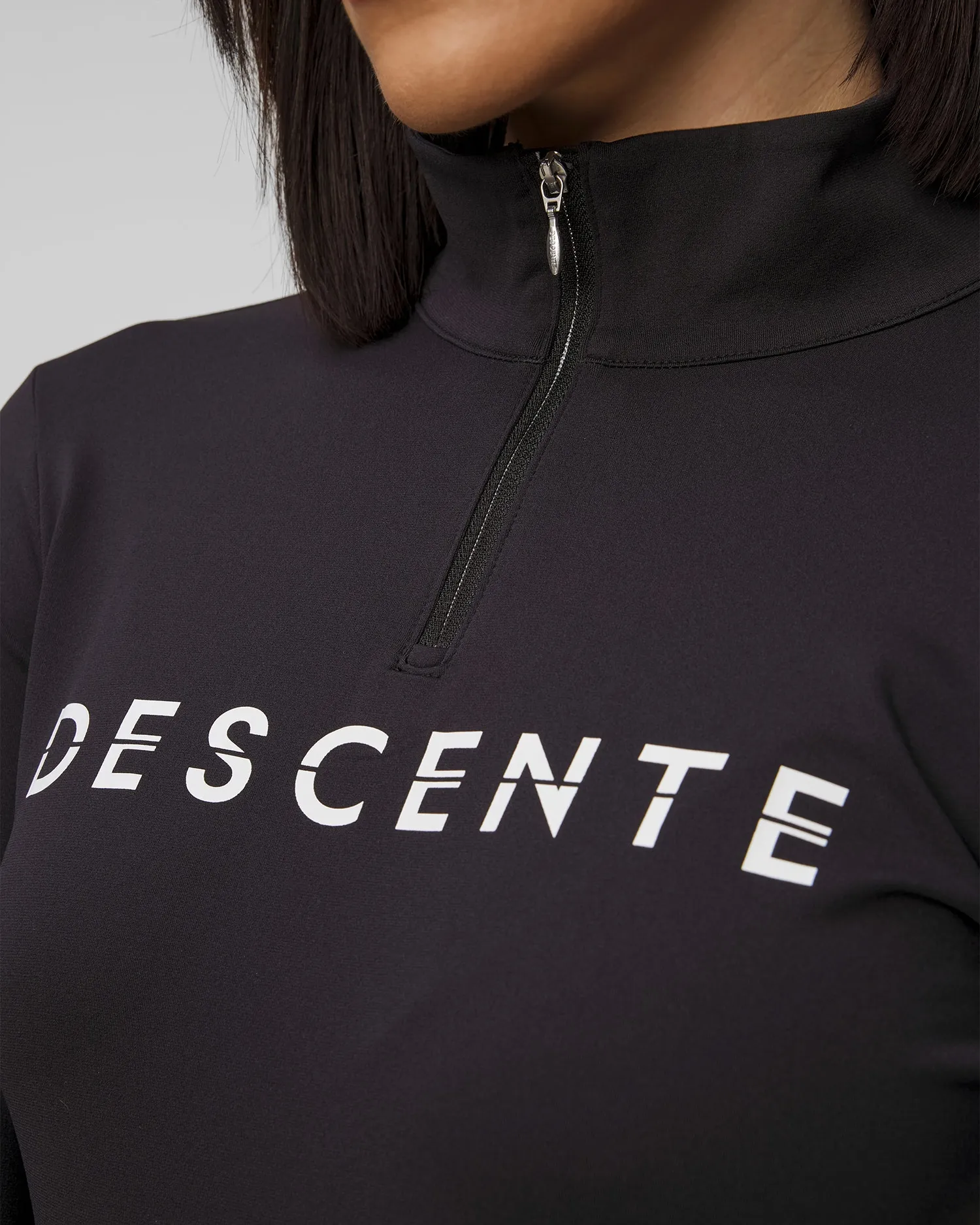 Women's ski turtleneck Descente Chest Logo DWWYGB30-blk